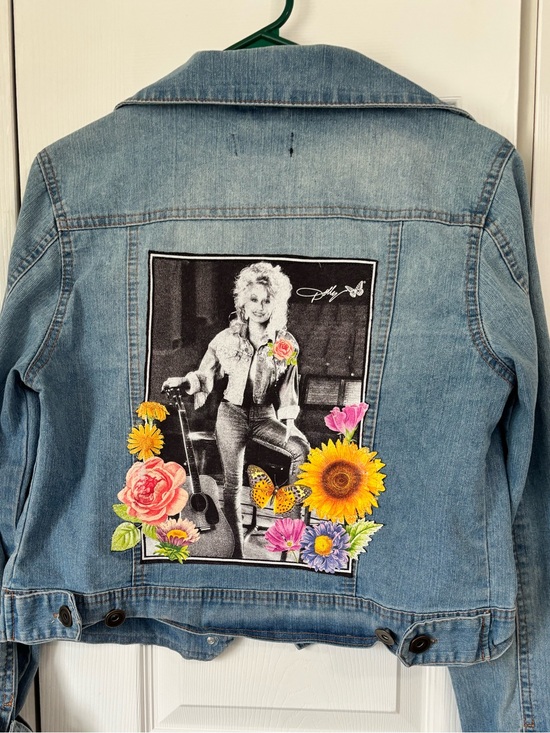 New Look Jackets & Blazers - New Look Dolly Pardon Graphic Demin Floral Appliqué Stretch Jean Jacket Medium